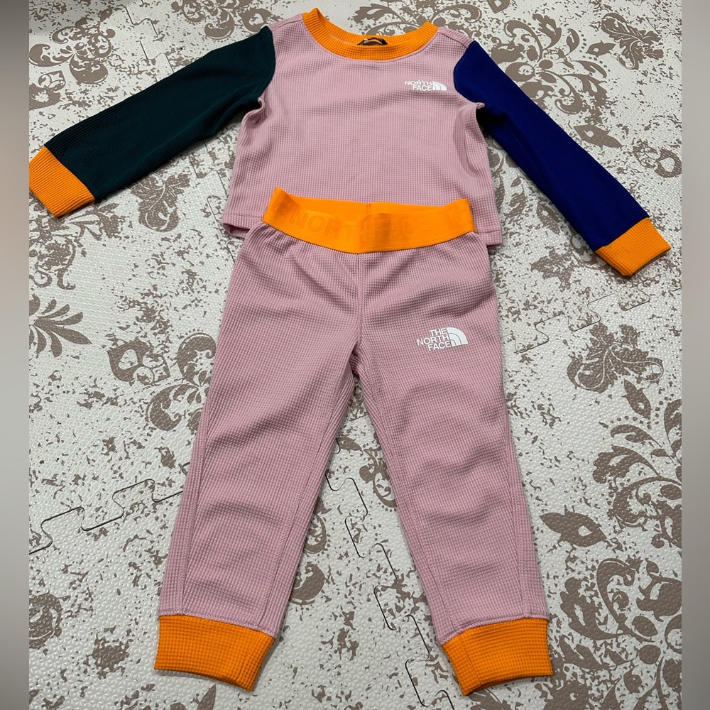 The North Face 2t